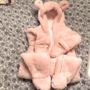 Cute bear baby girl snowsuit 4-6 mos
